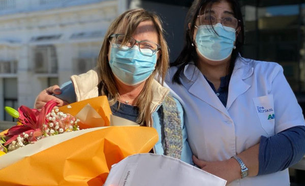 La Dra. Rosario Bonaglia dejó de ejercer la medicina y así la despedimos en la Asociación Médica